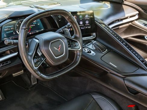 Used 2023 Chevrolet Corvette Stingray Premium Conv w/ Z51 Performance Package RWD image 10