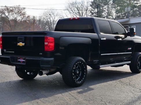 Used 2017 Chevrolet Silverado 2500 LTZ w/ Duramax Plus Package image 22