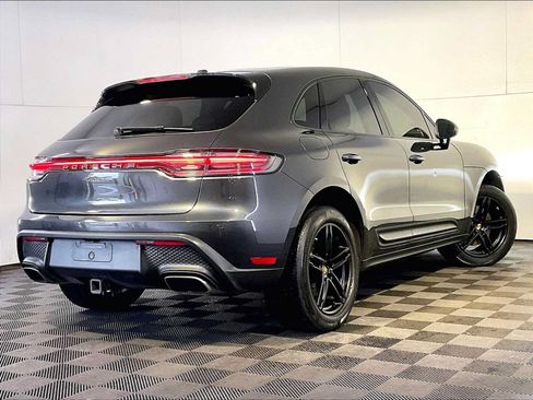 Certified 2024 Porsche Macan AWD/4WD image 7
