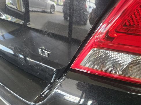 Used 2019 Chevrolet Trax LT w/ LT Convenience Package image 31