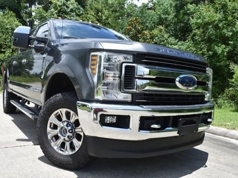 Used 2018 Ford F250 XLT w/ XLT Premium Package AWD/4WD image 1