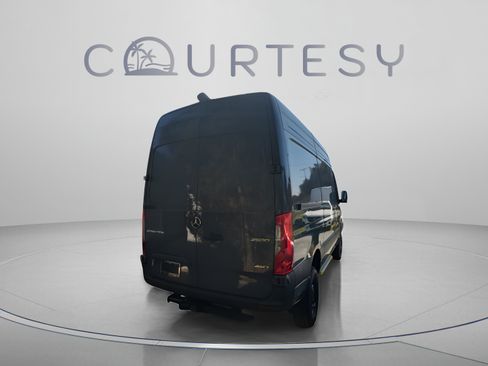 Used 2026 Mercedes-Benz Sprinter 2500 image 3