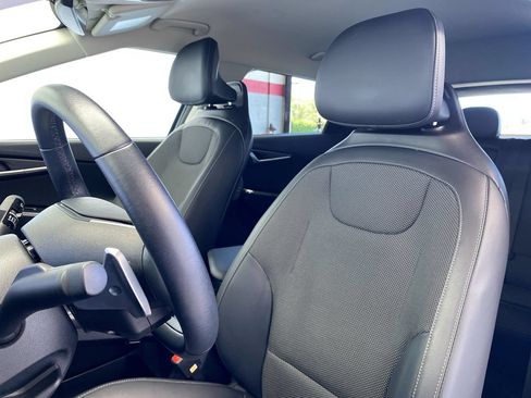 Certified 2024 Kia EV6 Light RWD image 19