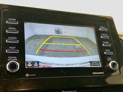 Used 2024 Toyota Camry SE w/ Convenience Package image 11