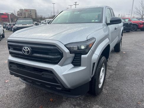 Used 2024 Toyota Tacoma SR w/ Towing Package RWD image 21