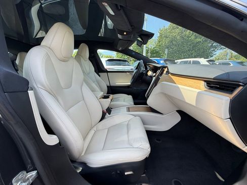 Used 2020 Tesla Model S Long Range Plus AWD/4WD image 22