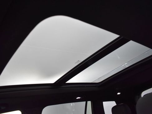 Used 2024 Cadillac XT6 Sport image 26