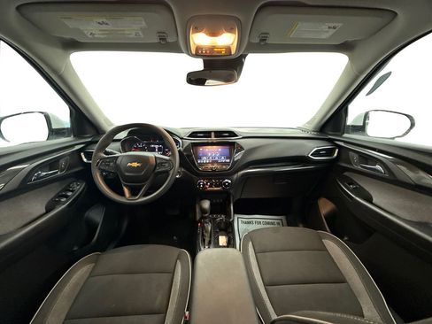 Used 2023 Chevrolet TrailBlazer LT w/ Convenience Package image 16