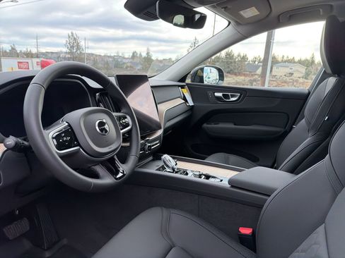 New 2026 Volvo XC60 B5 Plus w/ Climate Package image 17