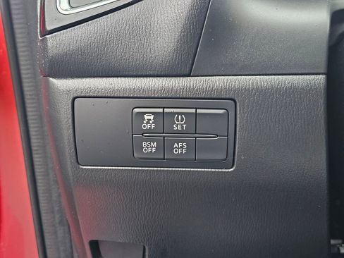 Used 2014 MAZDA MAZDA3 s Grand Touring image 34