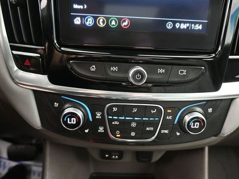 Used 2020 Chevrolet Traverse Premier image 20