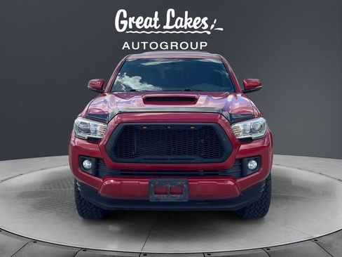 Used 2016 Toyota Tacoma TRD Sport w/ Towing Package AWD/4WD image 8