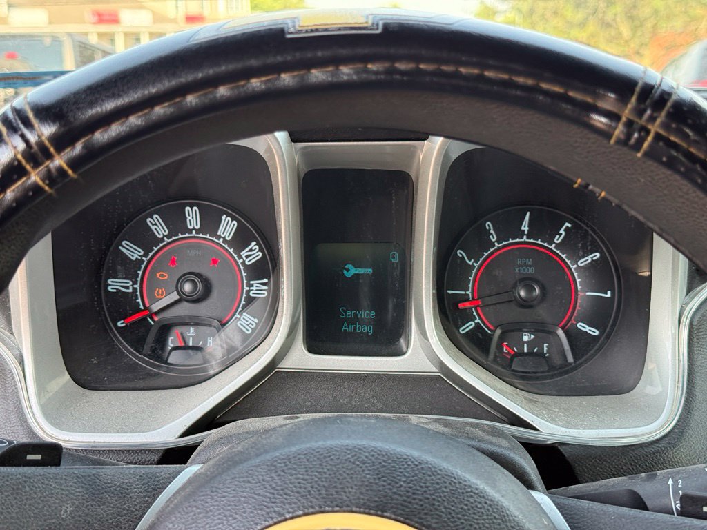 Used 2010 Chevrolet Camaro LT RWD image 16