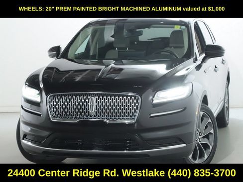 Used 2023 Lincoln Nautilus Reserve w/ Cargo Utility Package AWD/4WD image 3