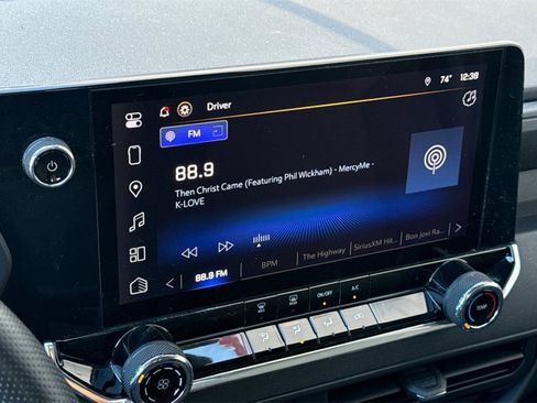 Used 2024 Chevrolet Colorado Trail Boss w/ Technology Package image 15