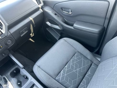 New 2025 Nissan Frontier SV w/ SV Convenience Package image 30