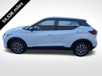 Used 2021 Nissan Kicks SV video 2