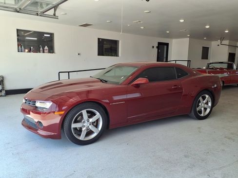 Used 2015 Chevrolet Camaro LT w/ 1LT Preferred Package RWD image 15