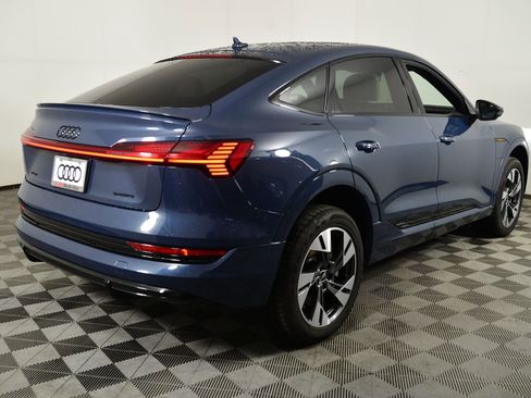 Used 2023 Audi e-tron Premium w/ Convenience Plus Package image 9