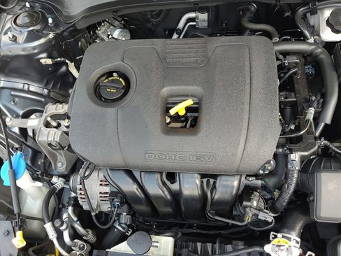 Used 2019 Kia Forte LXS image 30