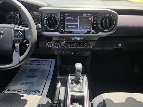 Used 2023 Toyota Tacoma TRD Off-Road w/ Technology Package AWD/4WD image 13