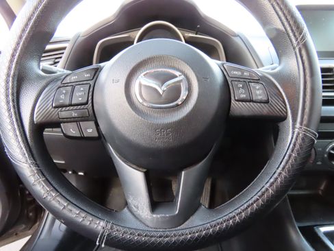 Used 2015 MAZDA MAZDA3 i Sport image 26