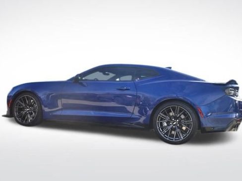Used 2019 Chevrolet Camaro ZL1 image 9