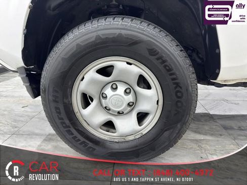 Used 2021 Toyota Tacoma SR RWD image 13