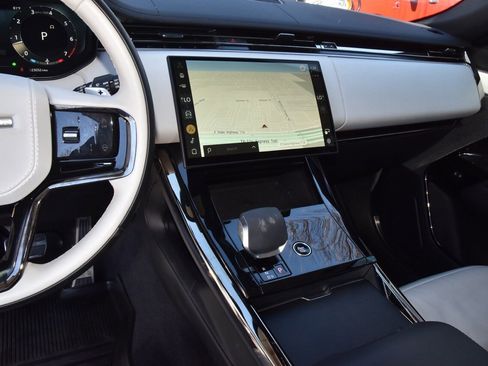 Used 2024 Land Rover Range Rover Sport Dynamic SE image 26