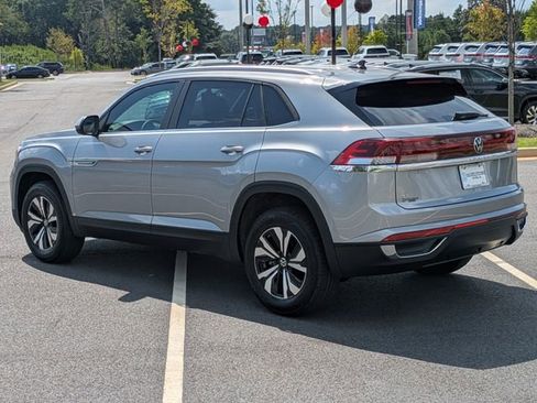 New 2026 Volkswagen Atlas Cross Sport SE FWD image 6