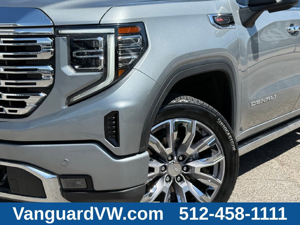 Used 2024 GMC Sierra 1500 Denali AWD/4WD image 5