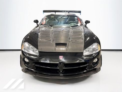 Used 2006 Dodge Viper SRT-10 RWD image 2