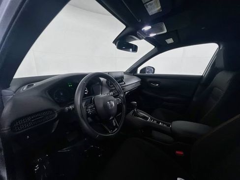 Certified 2025 Honda HR-V Sport image 16