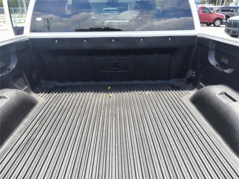 Used 2013 Chevrolet Silverado 1500 LTZ w/ LTZ White Diamond Edition RWD image 23