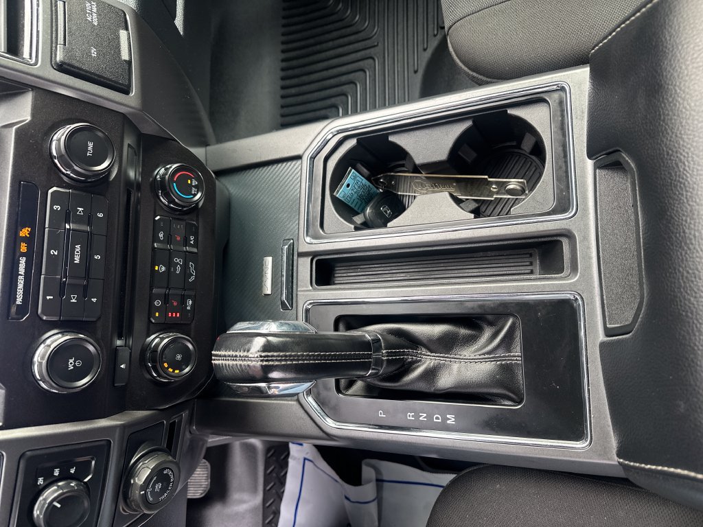 Used 2018 Ford F150 XLT w/ Equipment Group 302A Luxury AWD/4WD image 18