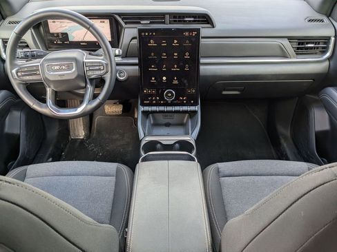 Used 2025 GMC Terrain Elevation image 32