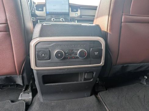 Used 2024 Ford Expedition Limited AWD/4WD image 20