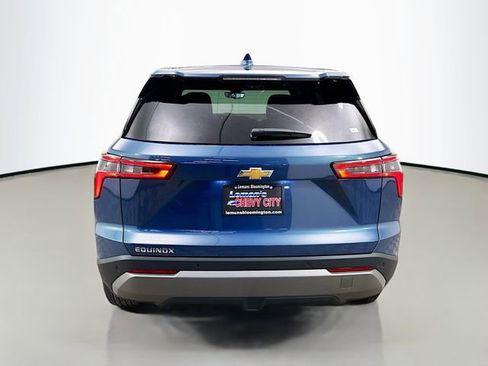 New 2026 Chevrolet Equinox LT image 7