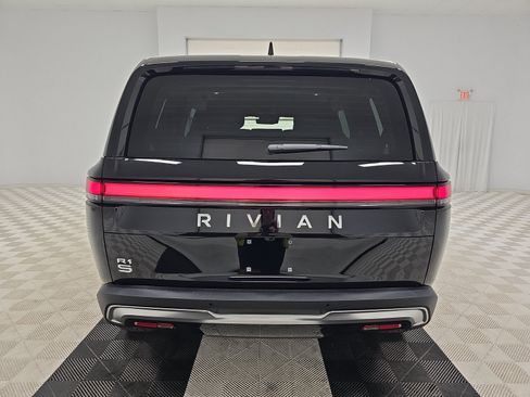 Used 2025 Rivian R1S Adventure AWD/4WD image 4