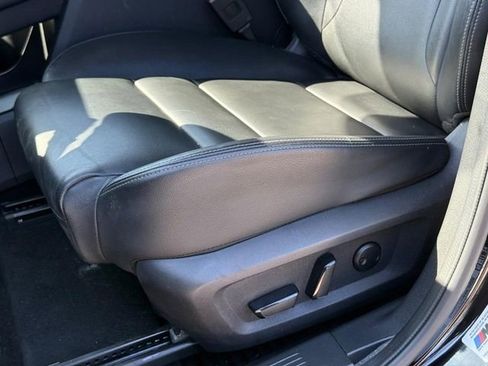 Used 2023 Nissan Rogue SL image 31