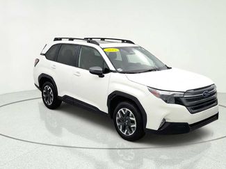 Used 2025 Subaru Forester Premium AWD/4WD video 1
