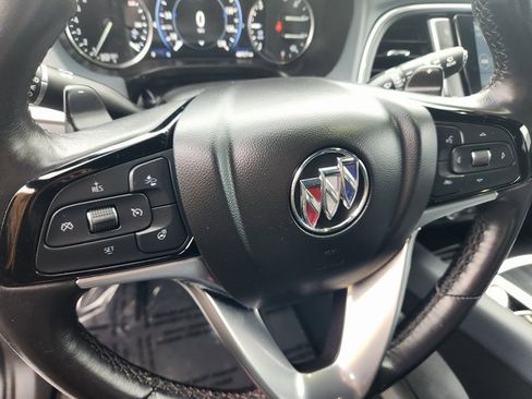 Used 2024 Buick Enclave Premium image 23