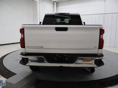 Used 2025 Chevrolet Silverado 2500 LT w/ Safety Package AWD/4WD image 3