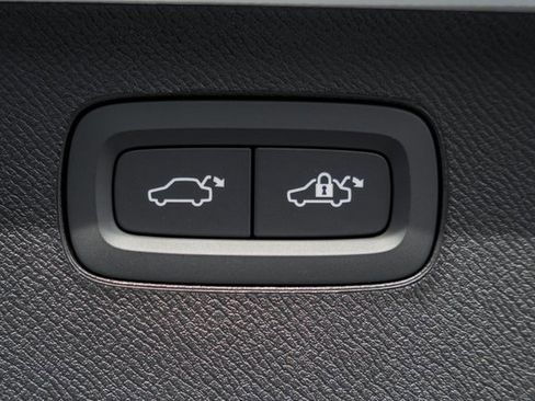 New 2026 Volvo XC90 B6 Ultra image 10