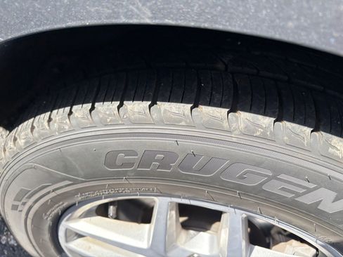 Used 2024 Ford Edge SEL w/ Convenience Package image 4