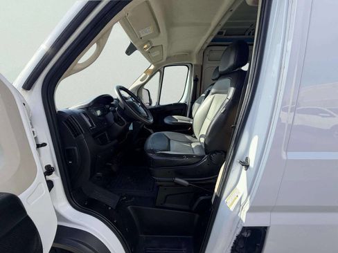 Used 2019 RAM ProMaster 2500 FWD image 17