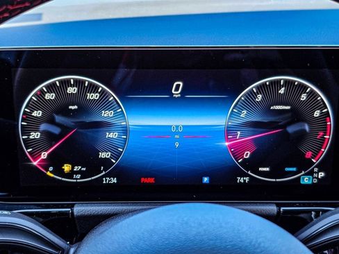 New 2025 Mercedes-Benz GLA 250 4MATIC image 25