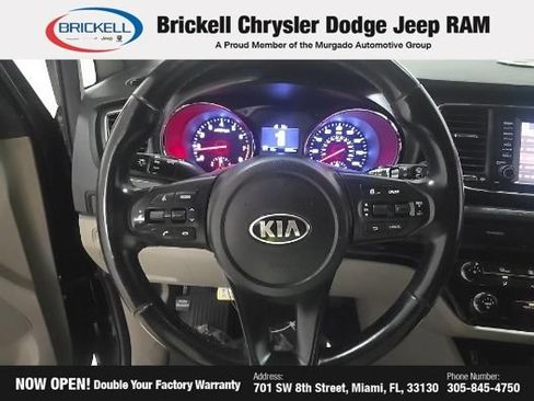 Used 2021 Kia Sedona EX FWD image 12
