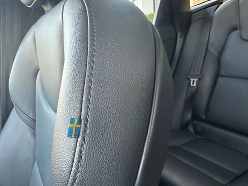 Used 2024 Volvo XC60 B5 Core image 29