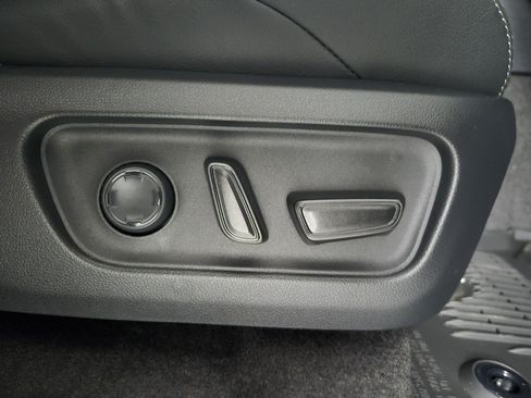 New 2026 Toyota 4Runner Limited AWD/4WD image 37